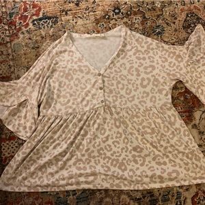 Leopard blouse light pink